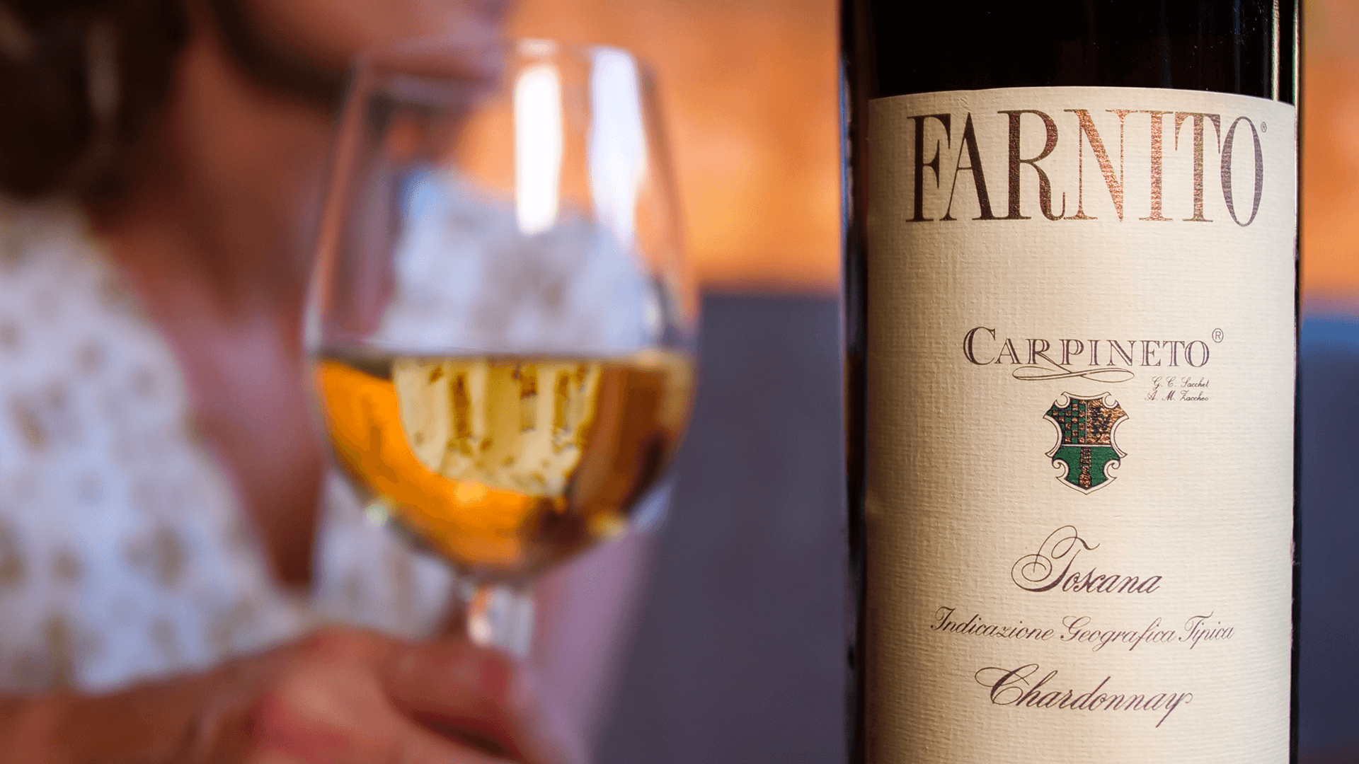 <p>Vino fermo e bollicine: Farnito Chardonnay e Farnito Brut, due bottiglie d’autore a confronto</p>
