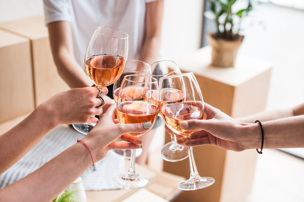 Come si producono i vini rosati: l'esempio del Dogajolo Rosato