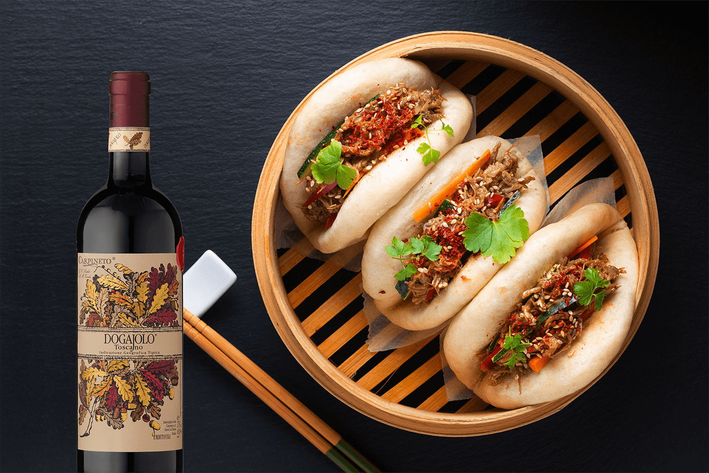 Bao, tacos e ramen: quando il vino rosso toscano incontra la cucina fusion
