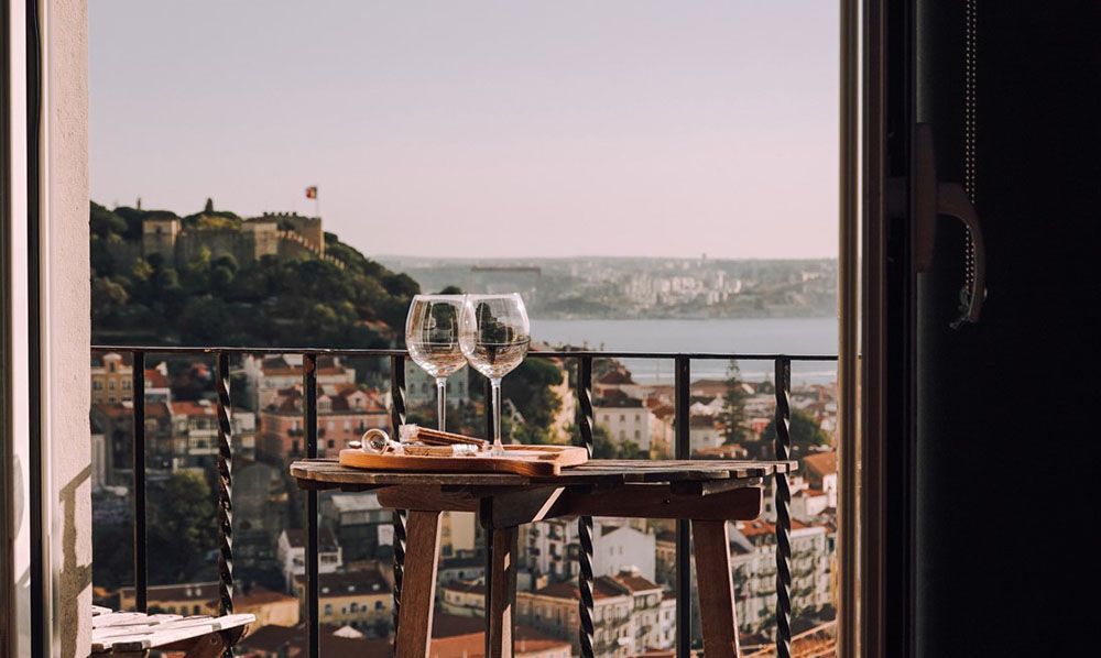 Un calice di Vermentino Valcolomba Carpineto... ed è subito estate.