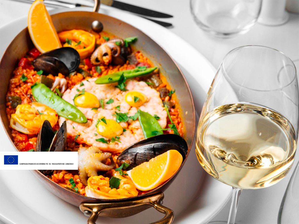 Paella: which Italian wine to pair with this famous Spanish dish
